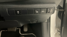 Toyota Corolla 2.0 VVT-i Hybrid Design 5dr CVT Hybrid Hatchback